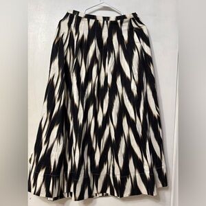 Banana Republic Linen Blend Black and White Patterned Midi Skirt